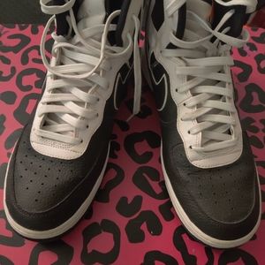 Men/boys Nike sneakers